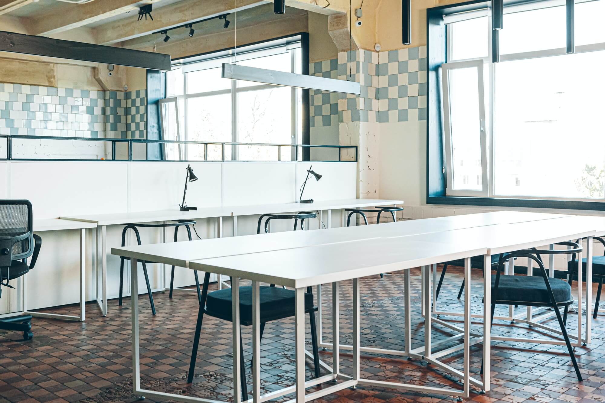 morning-in-coworking-contemporary-office-interior-with-furniture