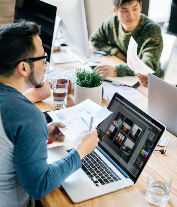 startup-team-working-in-a-coworking-space